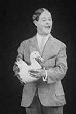 Watch Gus Visser and His Singing Duck Primewire